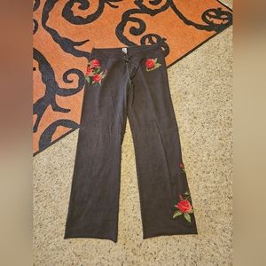 Lucky Brand Embroidered 🌹 Sweatpants